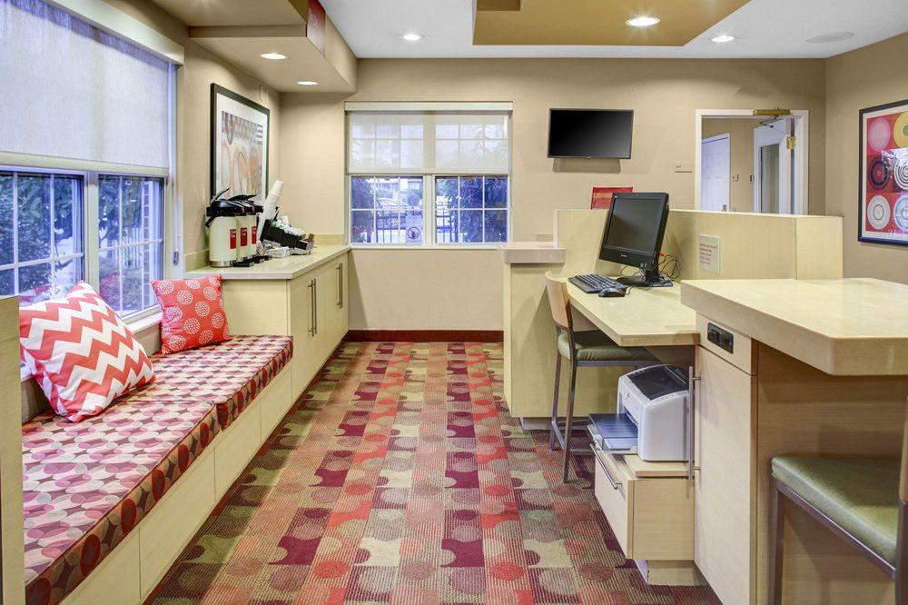 Hotel Hawthorn Extended By Wyndham Cincinnati Ne 3*