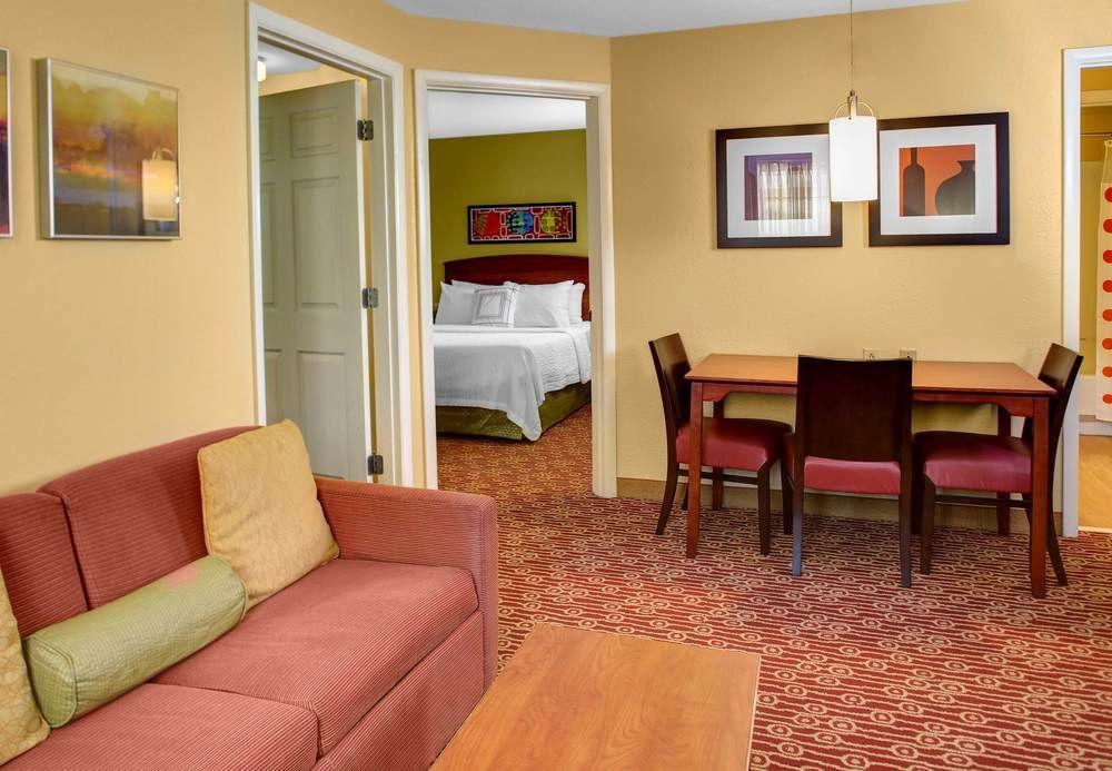 Hotel Hawthorn Extended By Wyndham Cincinnati Ne 3*