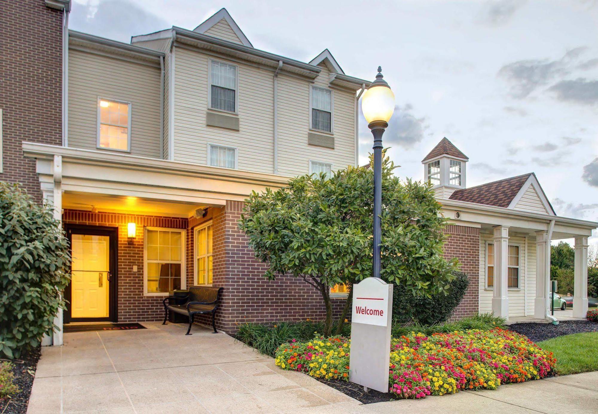 Hawthorn Extended By Wyndham Cincinnati Ne Hotel 3*