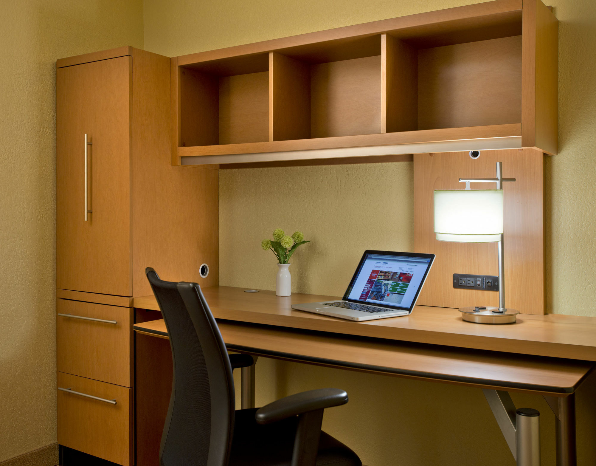 Hawthorn Extended By Wyndham Cincinnati Ne Hotel